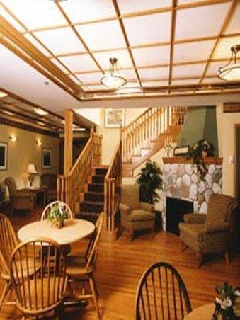 Lakeview Inns & Suites - Brandon Dalaman gambar