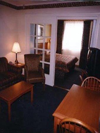 Lakeview Inns & Suites - Brandon Bilik gambar